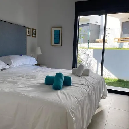 Διαμέρισμα Nuevo Y Luminoso Apartamento De Lujo Εστεπόνα